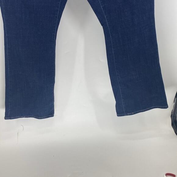 Levi’s dark wash classic bootcut mid rise versatile office casual size 16 - Picture 6 of 8